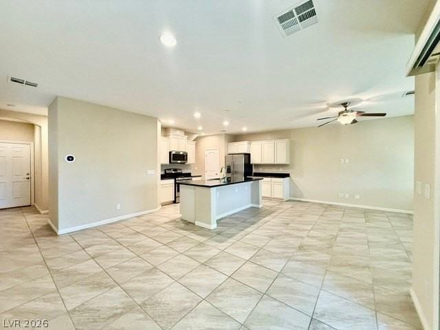 8443 Blacktip Ave - Photo 4 of 17
