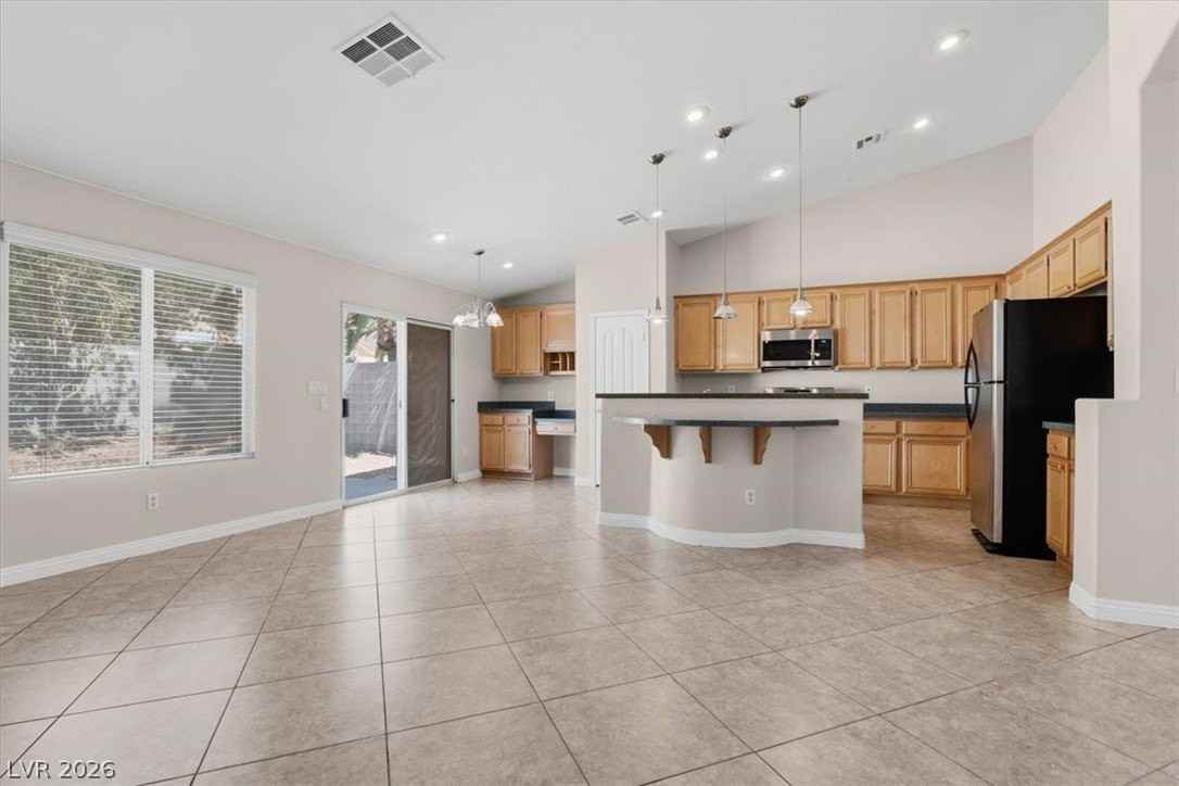 9041 Faversham Ct - Photo 4 of 22