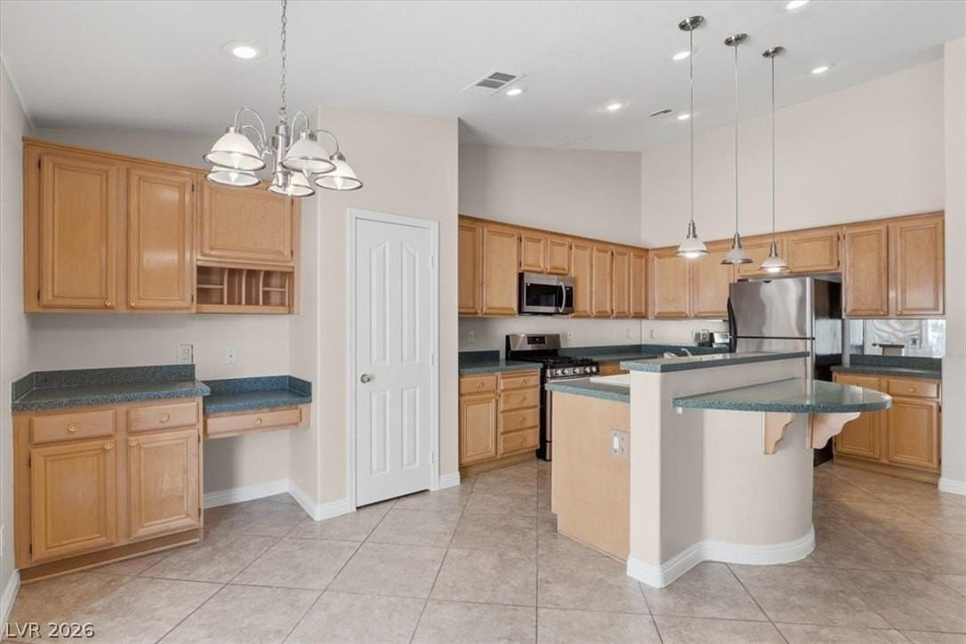 9041 Faversham Ct - Photo 5 of 22