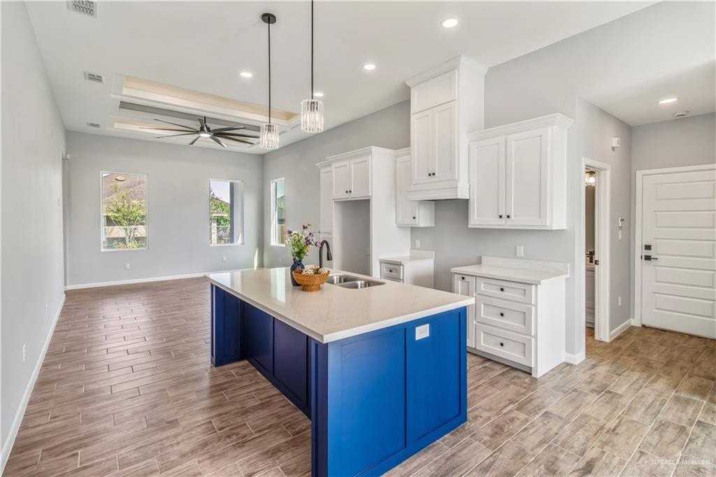 220 N Tecate Dr - Photo 2 of 14