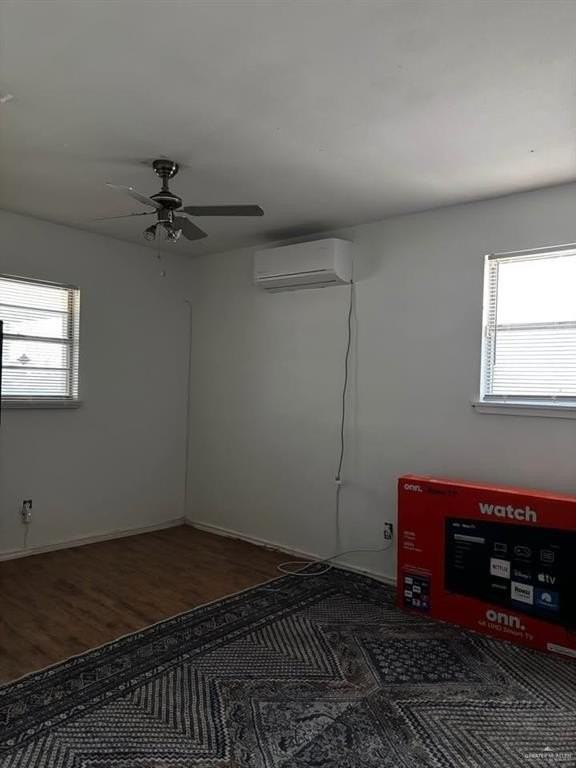1121 W Mahl St - Photo 7 of 10