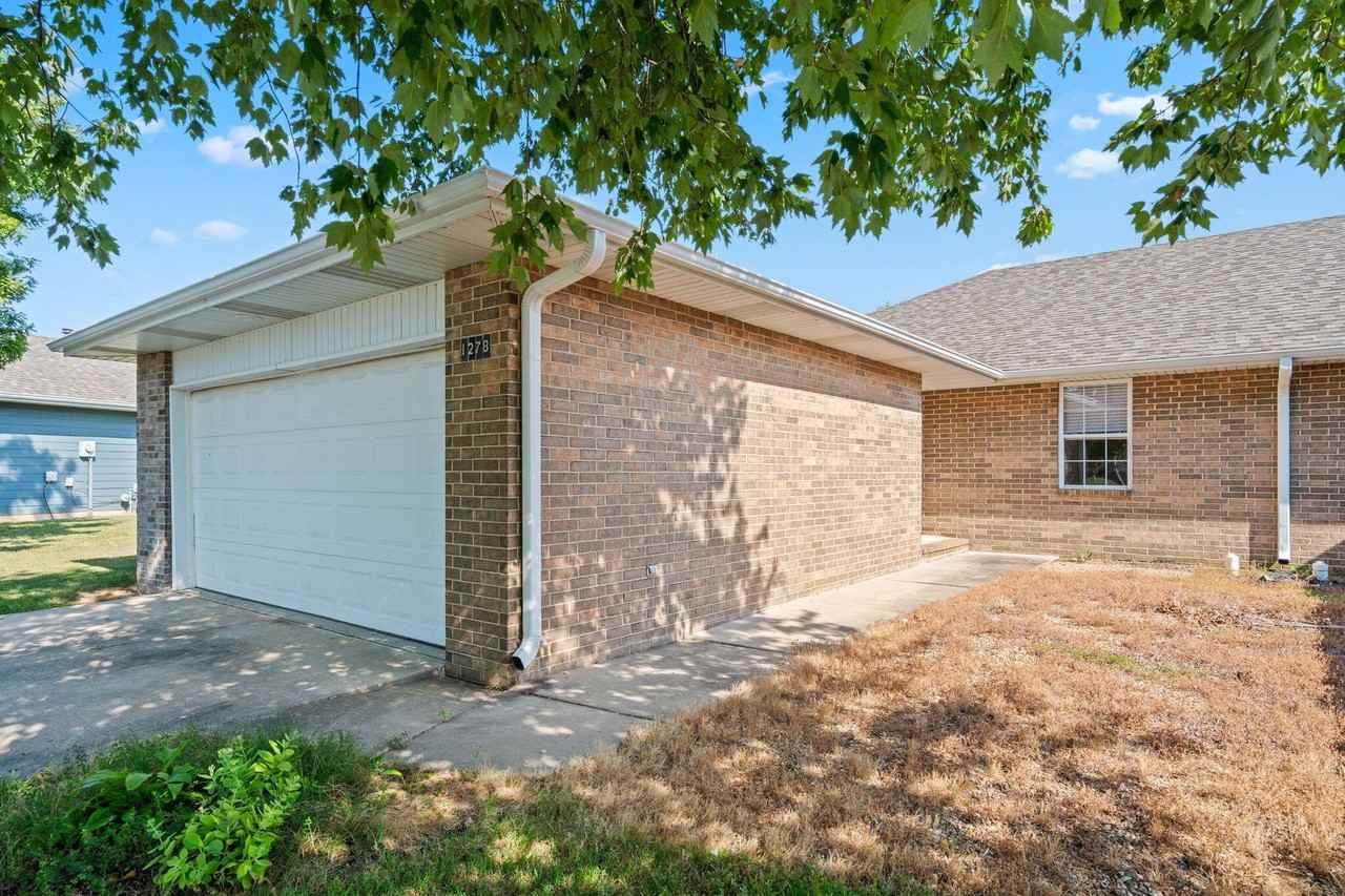 1278 W Butterfield Dr - Photo 2 of 26