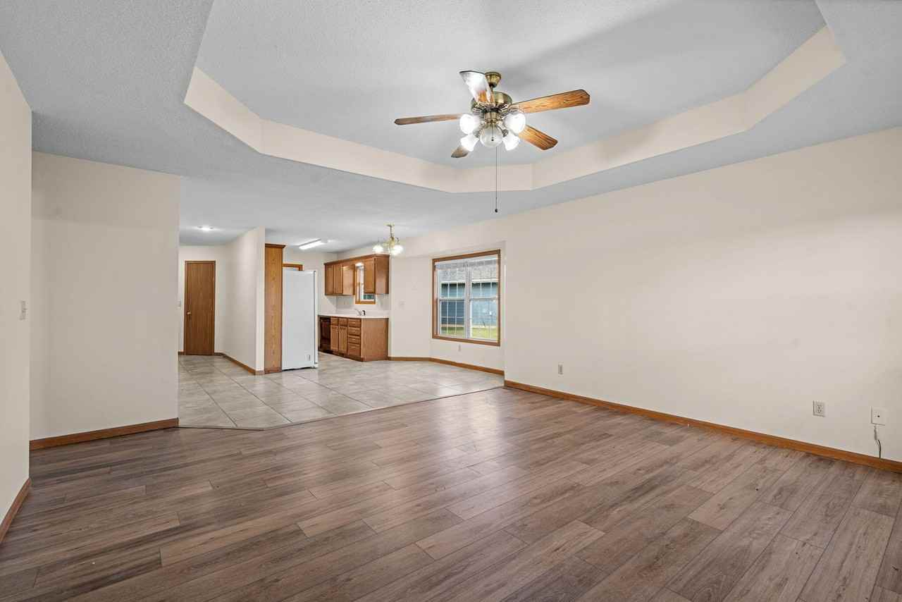 1278 W Butterfield Dr - Photo 6 of 26