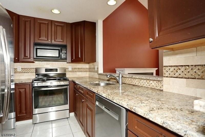 261 Riverwalk Way - Photo 6 of 25