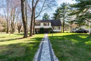 27 Meadowview Rd - Photo 1 of 1
