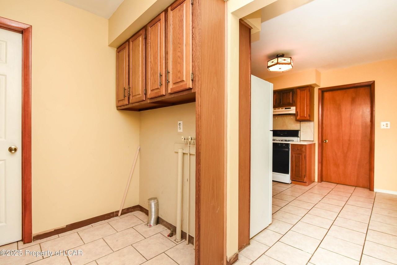 191 Boland Ave #1 - Photo 6 of 25