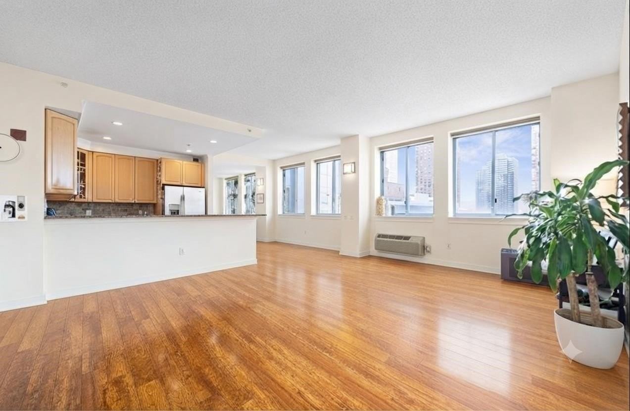 311 Washington St #6A - Photo 2 of 15