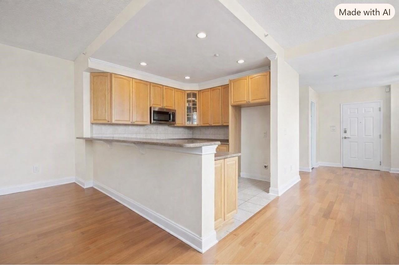 311 Washington St #6A - Photo 3 of 15