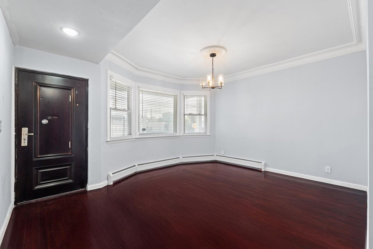 257 Kennedy Blvd #1 - Photo 3 of 18