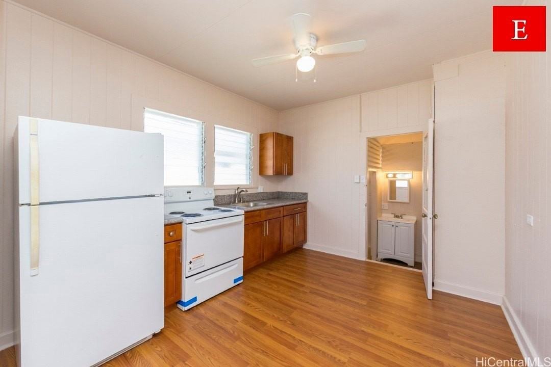 1738 Citron St #E - Photo 2 of 9