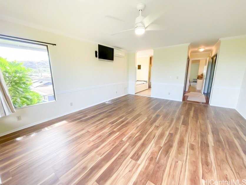 123 Maunalua Ave Apt D #18 - Photo 4 of 23