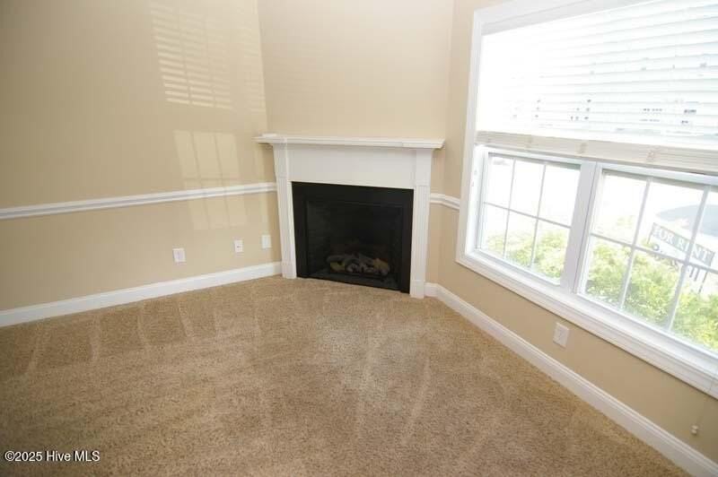100 Chandler Dr #D - Photo 4 of 12