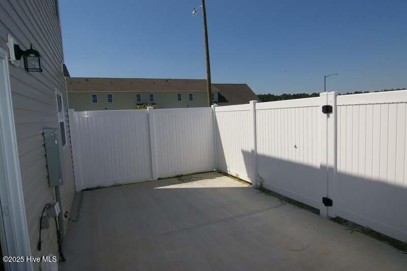 100 Chandler Dr #D - Photo 7 of 12
