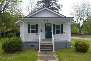 featured image of 462 Snow Hill St