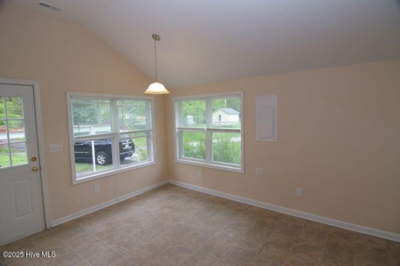 462 Snow Hill St - Photo 6 of 14