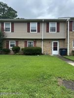 featured image of 109 Palace Cir