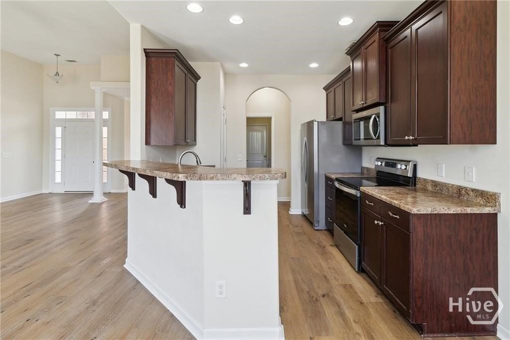 117 Greyfield Cir - Photo 6 of 23