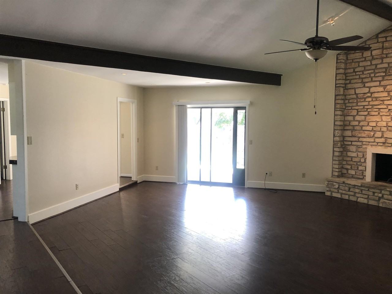 268 Quail St - Photo 3 of 17