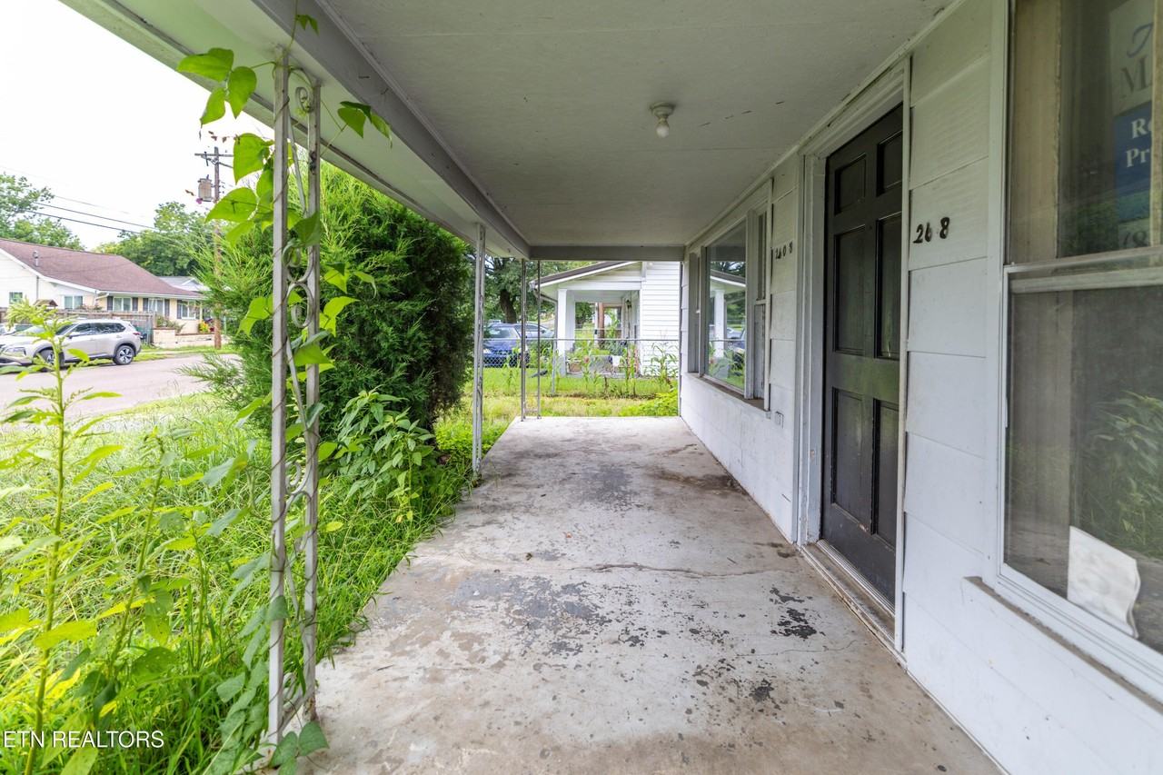 2608 Piedmont St - Photo 3 of 22