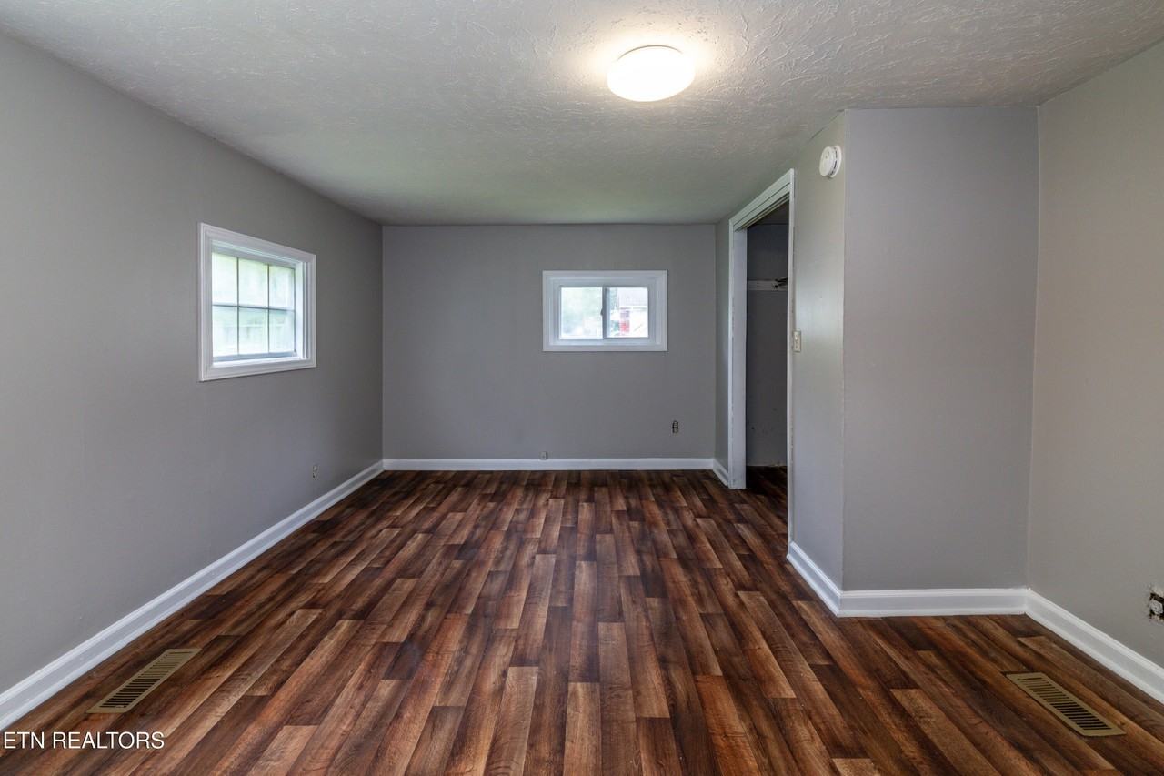 2608 Piedmont St - Photo 5 of 22