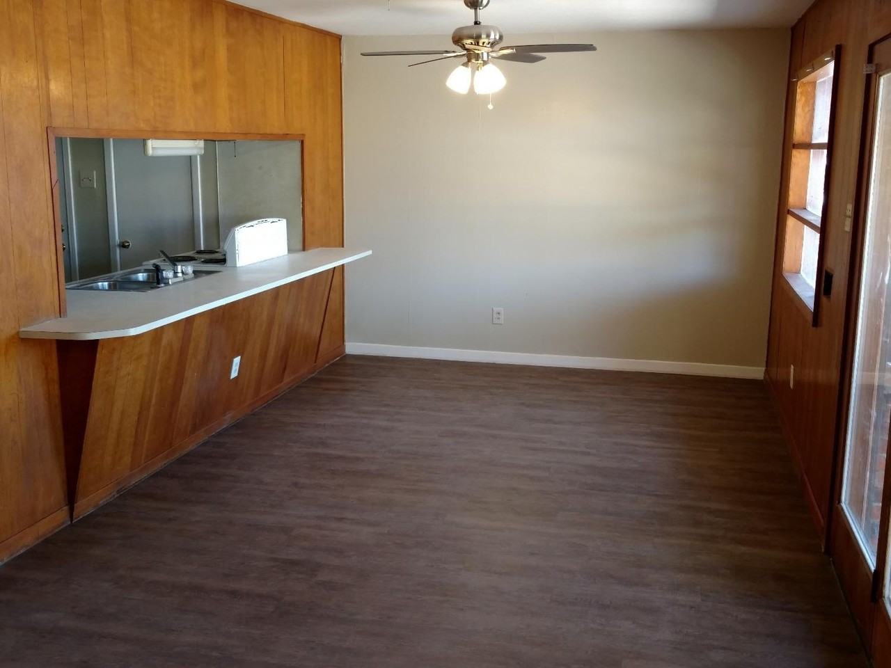 2812 43rd St #7 - Photo 2 of 10