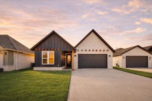 featured image of 1019 N Grover Ave