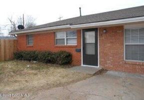 featured image of 1905 41st St #B