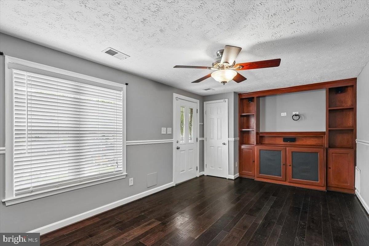 1594 Lodge Pole Ct - Photo 2 of 28