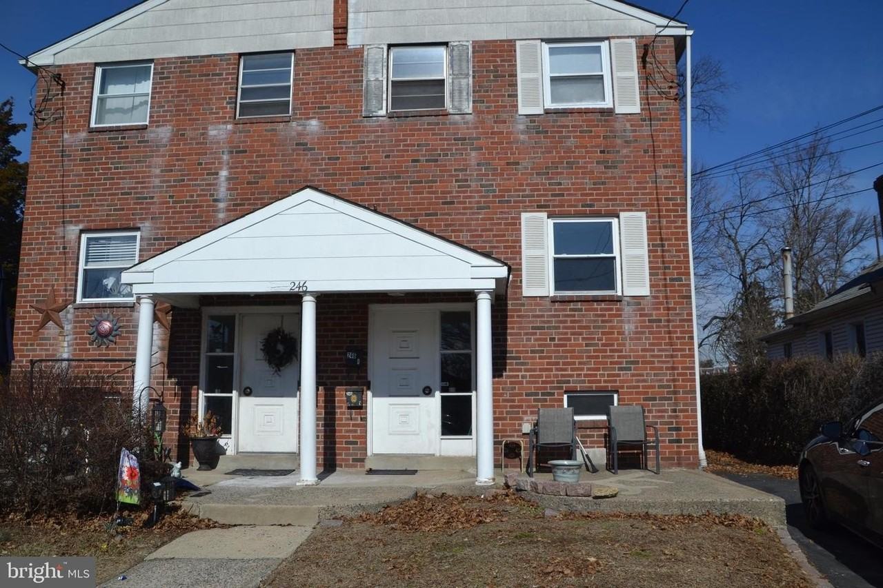 246 Ardmore Ave - Photo 2 of 23