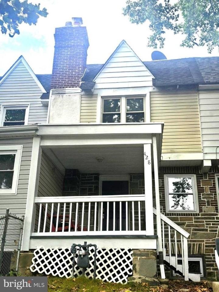 428 Croyden Rd - Photo 2 of 13