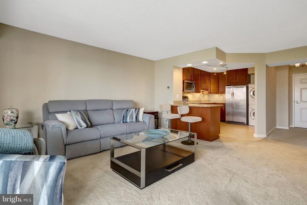 5904 Mount Eagle Dr - Photo 4 of 50