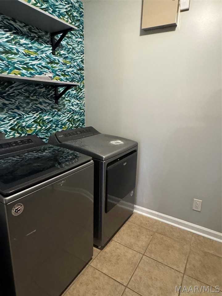 8737 Jamac Ln - Photo 6 of 19