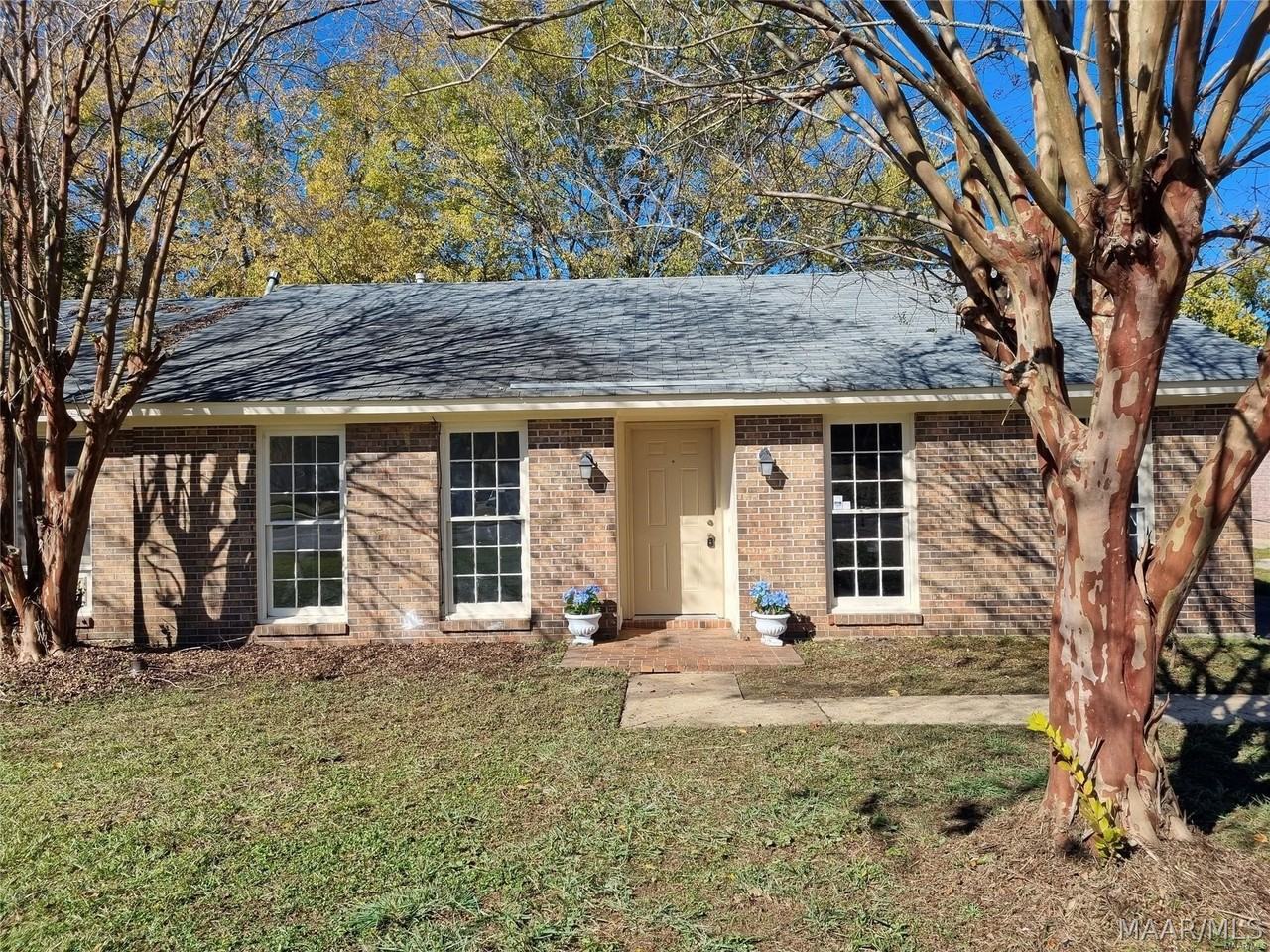 2044 Edinburgh Dr - Photo 2 of 34