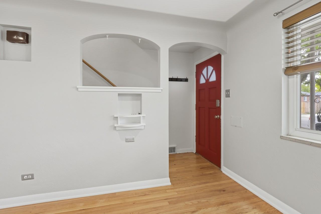 1316 Ivanhoe St #1 - Photo 3 of 28