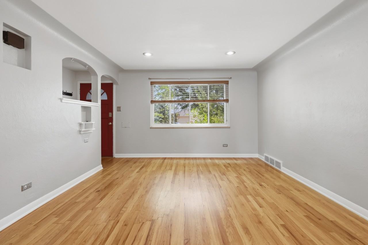 1316 Ivanhoe St #1 - Photo 5 of 28
