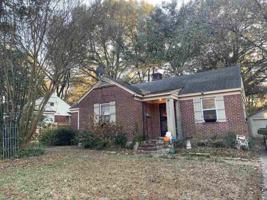 featured image of 1027 Waring Rd