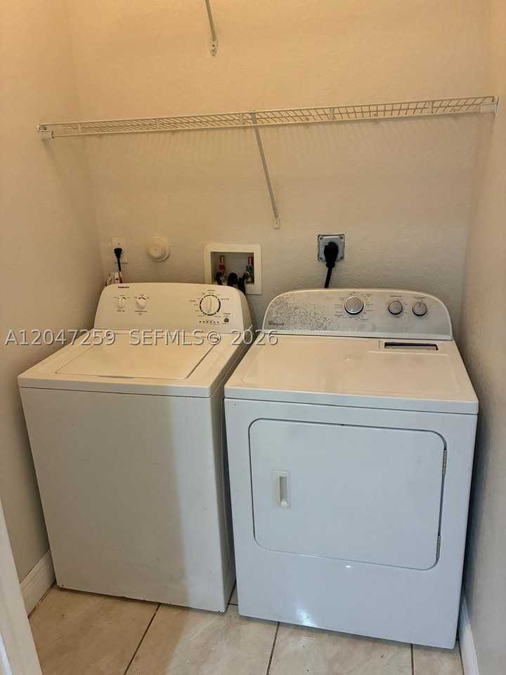 10970 Sw 237th Ln - Photo 3 of 14