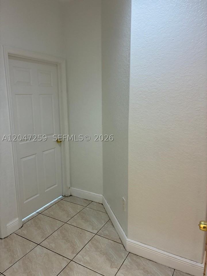 10970 Sw 237th Ln - Photo 5 of 14
