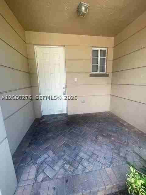 1992 Nassau Dr - Photo 3 of 36