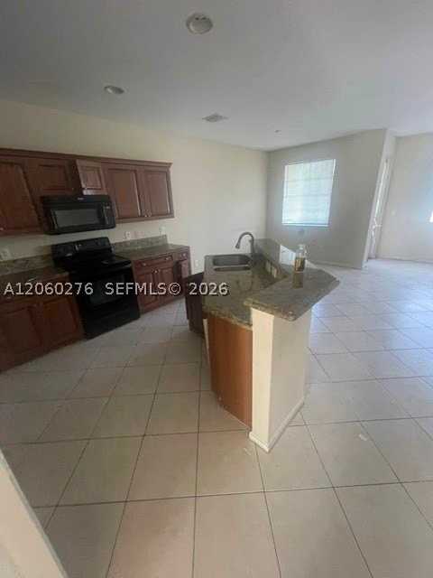 1992 Nassau Dr - Photo 5 of 36