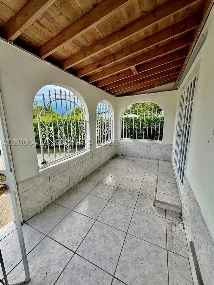 6137 Sw 20th Ct #A - Photo 2 of 11