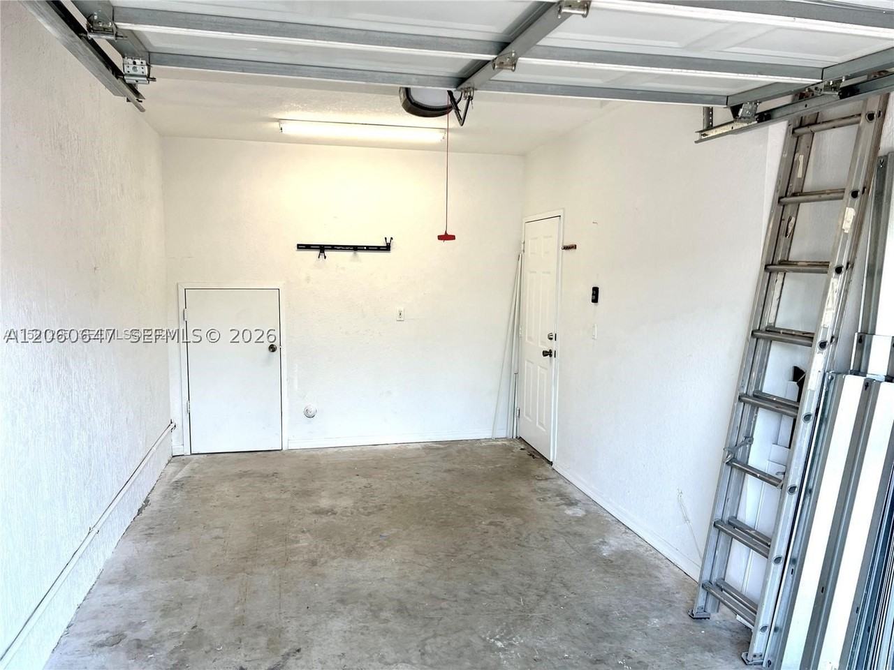 8885 Sw 221st Ter - Photo 5 of 12