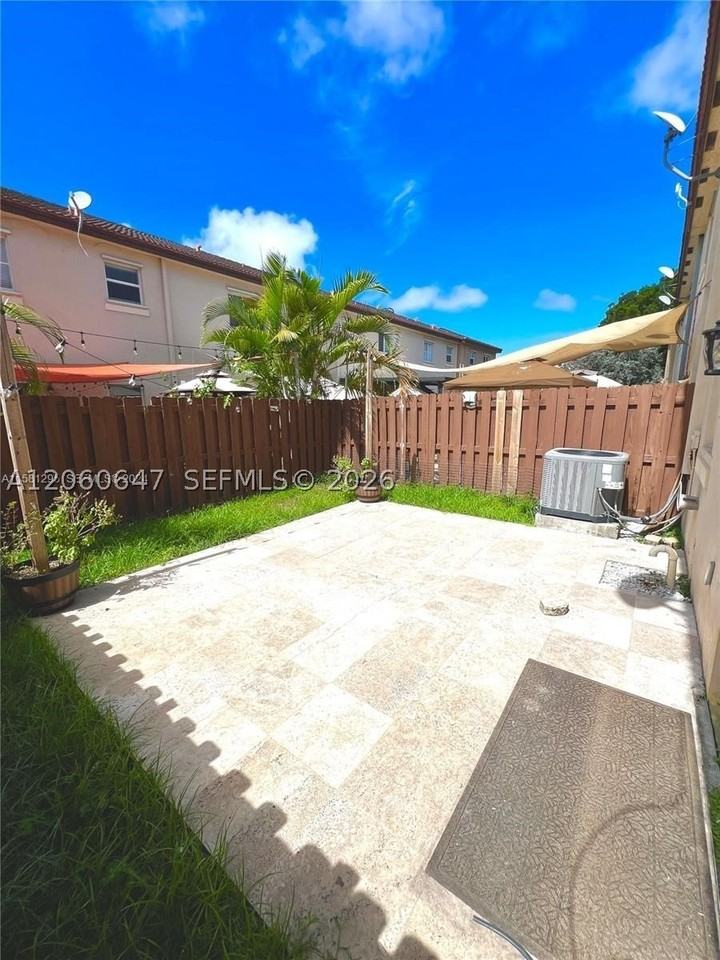 8885 Sw 221st Ter - Photo 6 of 12
