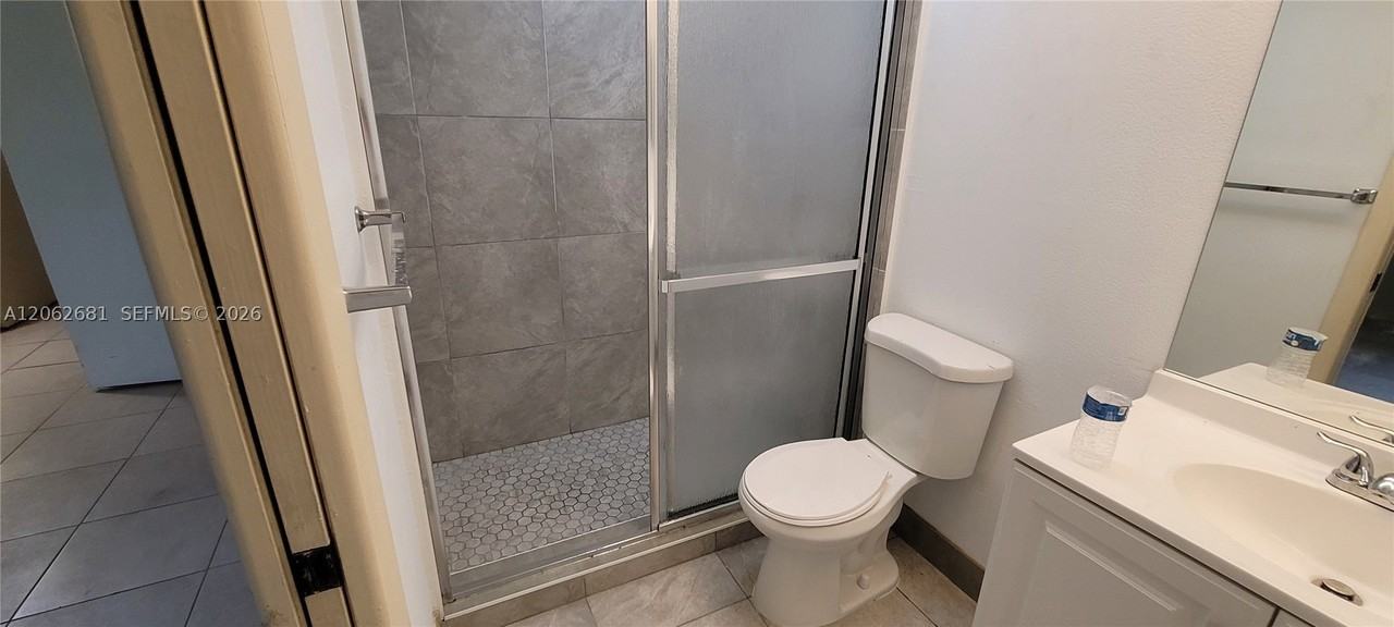 8005 Sw 107th Ave #222 - Photo 5 of 9