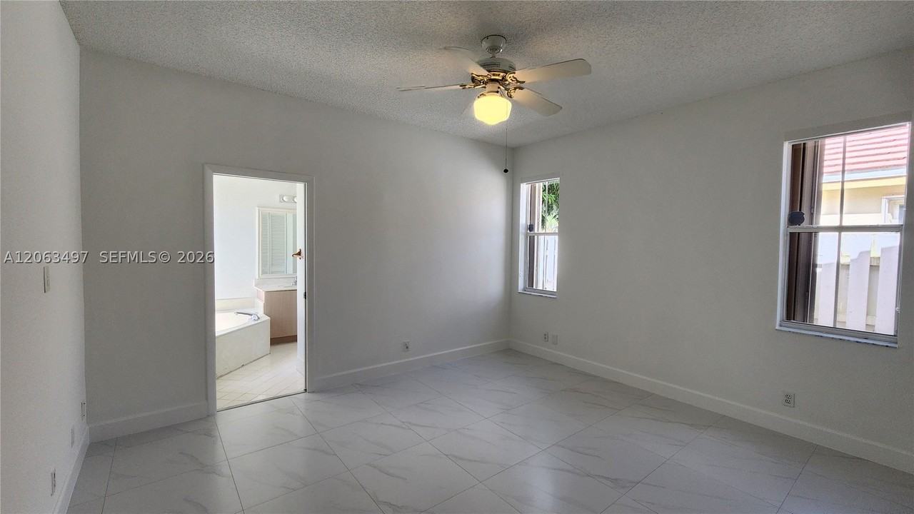 924 Falling Water Rd #924 - Photo 7 of 20