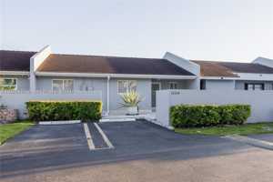 featured image of 15216 Sw 81st Ln #15216