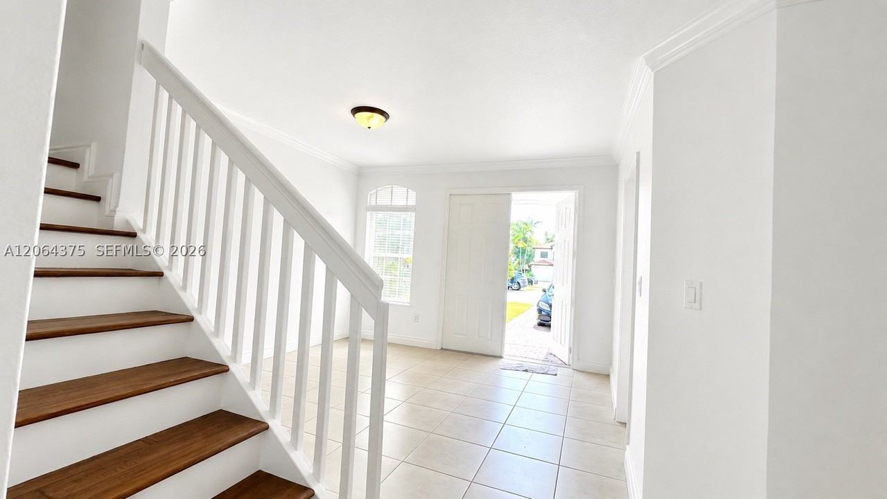 8102 Sw 118th Pl #8102 - Photo 3 of 18