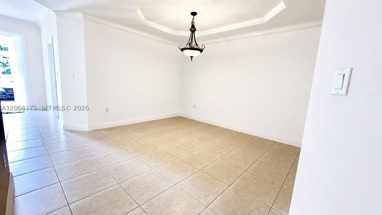 8102 Sw 118th Pl #8102 - Photo 4 of 18