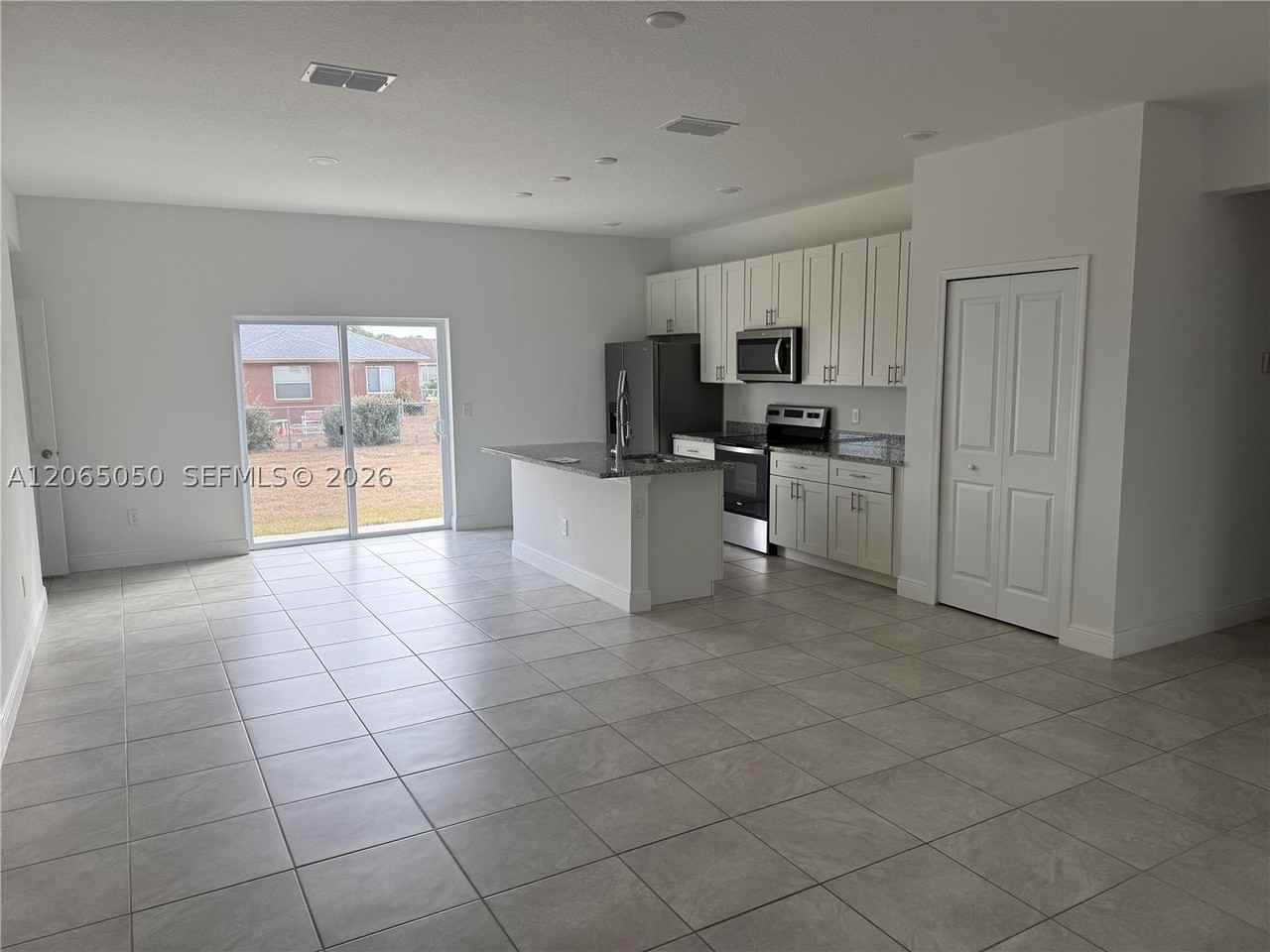 404 Marion Oaks Trl #404 - Photo 3 of 4