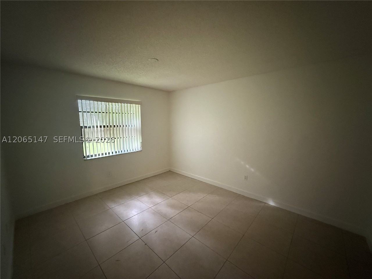 7995 Sw 86th St #305 - Photo 2 of 8